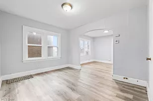 539 E Cuyahoga Falls Ave, Akron, OH 44310 - Photo 24