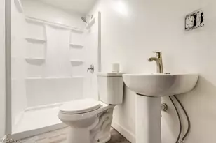 6095 Bell Ave, Hubbard, OH 44425 - Photo 24