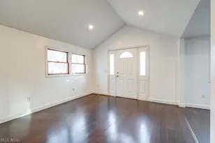 6095 Bell Ave, Hubbard, OH 44425 - Photo 4