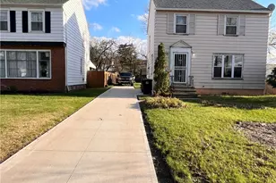 16512 Stockbridge Ave, Loveland, OH 44128 - Photo 2