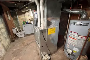 16512 Stockbridge Ave, Loveland, OH 44128 - Photo 12