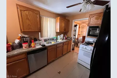 16512 Stockbridge Avenue, Loveland, OH 44128 - Photo 6