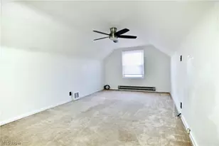 13410 Hathaway Rd, Garfield Heights, OH 44125 - Photo 22