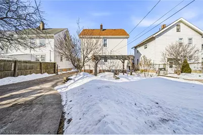 2077 Richland Avenue, Oakwood, OH 44107 - Photo 30