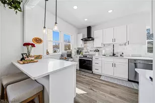 2077 Richland Ave, Oakwood, OH 44107 - Photo 14