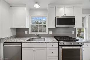 20945 Halworth Rd, Huber Heights, OH 44122 - Photo 14