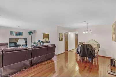 1689 Walnut Lane #5, Rocky River, OH 44116 - Photo 4