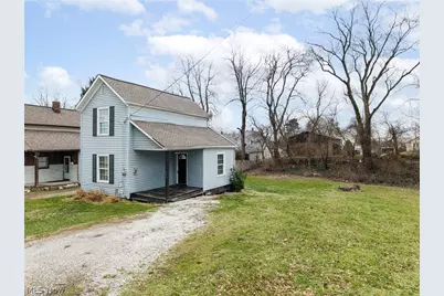 918 Raymond Avenue, Barberton, OH 44203 - Photo 2