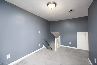918 Raymond Avenue, Barberton, OH 44203 - Photo 18