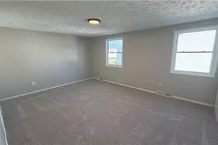 7489 Essex Dr, Mentor, OH 44060 - Photo 10