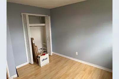 287 Edgewood Drive, Berea, OH 44017 - Photo 12