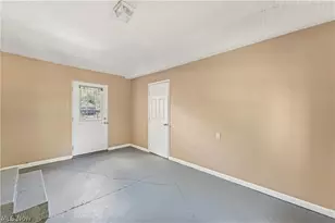 1255 Dover Ave, Akron, OH 44320 - Photo 12