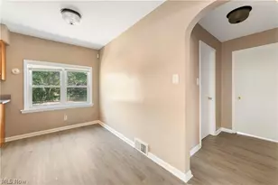 1255 Dover Ave, Akron, OH 44320 - Photo 20