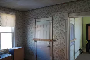 858 May St, Akron, OH 44311 - Photo 6