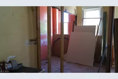 858 May Street, Akron, OH 44311 - Photo 4