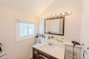 258 N Pleasant St, Oberlin, OH 44074 - Photo 18