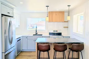 317 Maple Street N, Gnadenhutten, OH 44629 - Photo 6