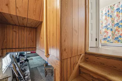 1031 Thayer Avenue, Ashtabula, OH 44004 - Photo 10