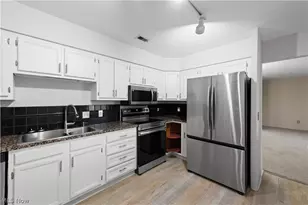 550 Tollis Pkwy, Grandview Heights, OH 44147 - Photo 8