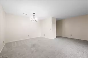 550 Tollis Pkwy, Grandview Heights, OH 44147 - Photo 6