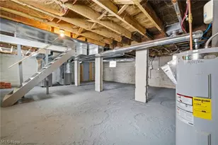 480 Bell St, Akron, OH 44307 - Photo 36