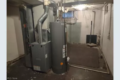 939 Lane Street, Akron, OH 44307 - Photo 18