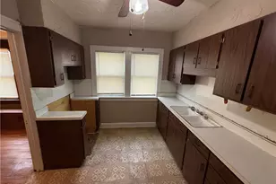 19316 Shawnee Ave, Loveland, OH 44119 - Photo 8