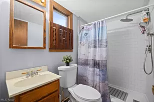 27261 Nantucket Dr, North Olmsted, OH 44070 - Photo 22