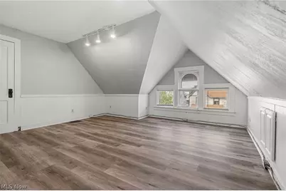 1018 9th Street NW, Canton, OH 44703 - Photo 8