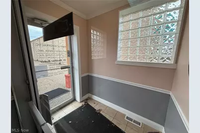 4933 Tuscarawas Street W, Canton, OH 44708 - Photo 8