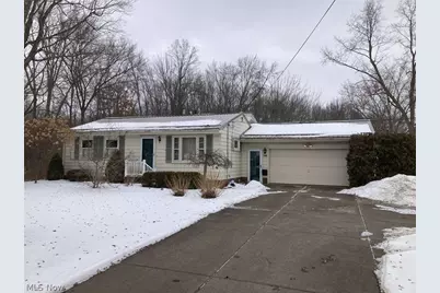 746 W Ohio Avenue, Sebring, OH 44672 - Photo 2