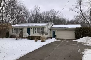 746 W Ohio Ave, Sebring, OH 44672 - Photo 2