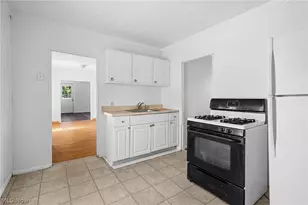 2387 29th St SW, Akron, OH 44314 - Photo 22