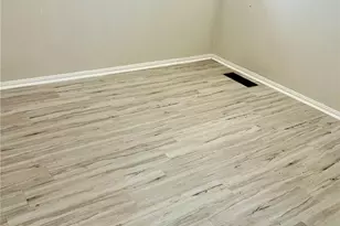 18079 Blandford Rd, Loveland, OH 44121 - Photo 12