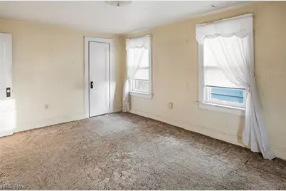 591 Hedden Avenue, Akron, OH 44311 - Photo 10