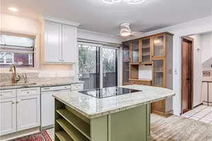 2675 Warrensville Center Rd, Huber Heights, OH 44122 - Photo 14