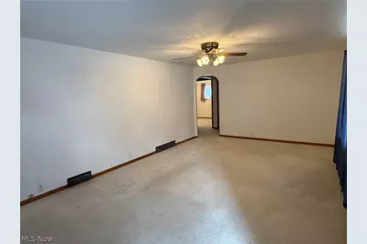 329 N Forest Avenue, Steubenville, OH 43952 - Photo 6