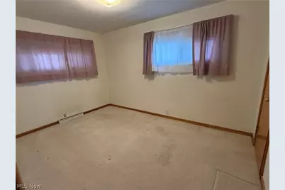 329 N Forest Avenue, Steubenville, OH 43952 - Photo 12