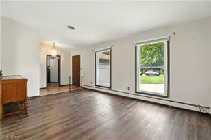 3976 Buckingham Dr, Brunswick, OH 44212 - Photo 10