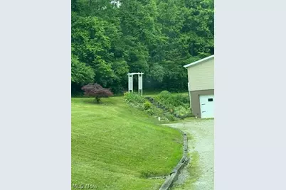 4000 Tabor Ridge Road NE, Mineral City, OH 44656 - Photo 4