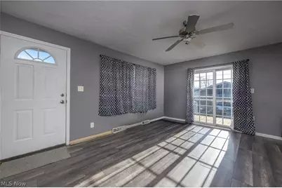 131 E Mill Street, Gnadenhutten, OH 44629 - Photo 8