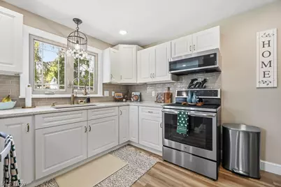 2625 Belleflower Drive, Alliance, OH 44601 - Photo 8