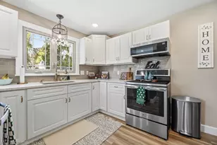 2625 Belleflower Dr, Alliance, OH 44601 - Photo 8