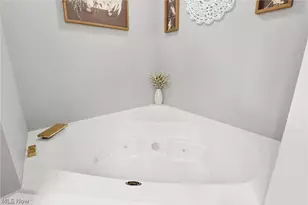 66821 Barrett Hill, Cambridge, OH 43725 - Photo 10