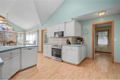 374 Spring Grove Drive, Tallmadge, OH 44278 - Photo 14