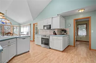 374 Spring Grove Dr, Tallmadge, OH 44278 - Photo 14