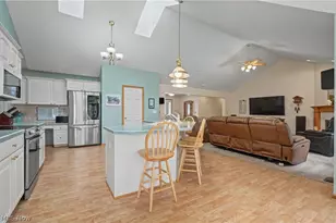 374 Spring Grove Dr, Tallmadge, OH 44278 - Photo 10