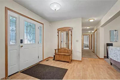 374 Spring Grove Drive, Tallmadge, OH 44278 - Photo 2