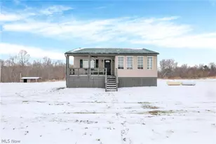 18010 Winterset Ln, Lore City, OH 43755 - Photo 2
