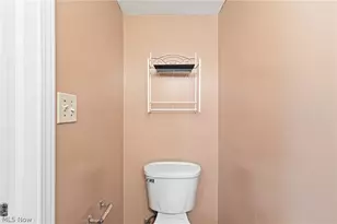 1183 Eastland Ave, Akron, OH 44305 - Photo 10